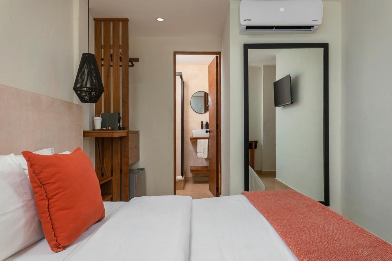 Rodina Hotel *